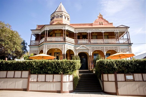 View of the former Queenscliff Hotel