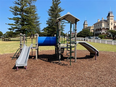 Citizens Park main playground view