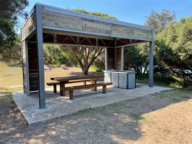 Point Lonsdale Foreshore Reserve North barbeques and shelter