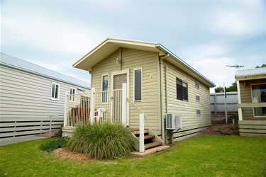 Sardine cabin exterior