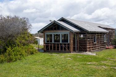 Restoration of a P1 hut