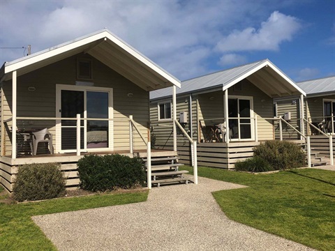 Deluxe cabins at Queenscliff Recreation Reserve