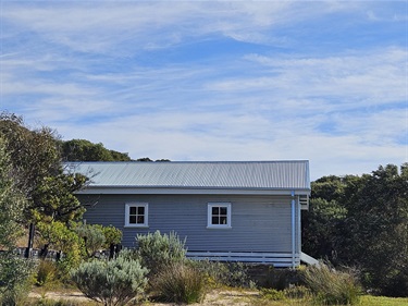 Restoration of a P1 hut