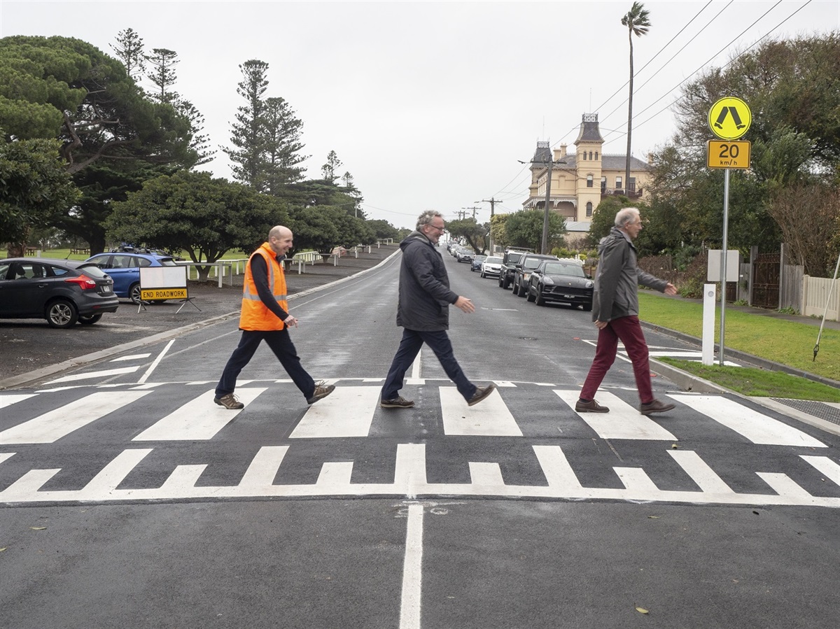 Borough builds safer pedestrian crossing on busy Queenscliff street